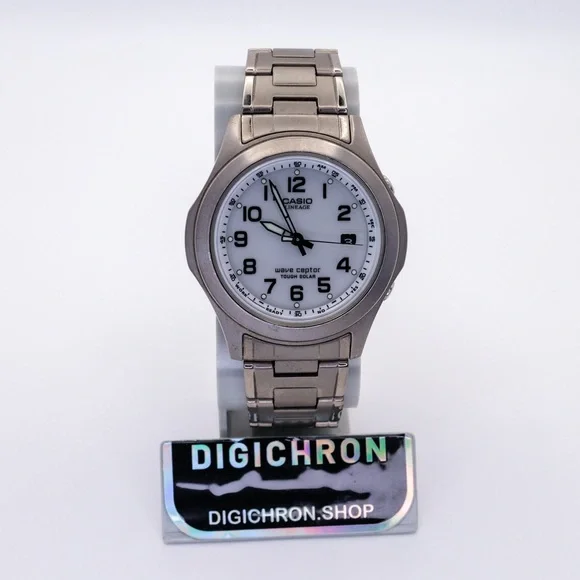 Casio Lineage Solar Radio Wave Titanium Import LIW-100TDJ 40mm Watch - Picture 2 of 6